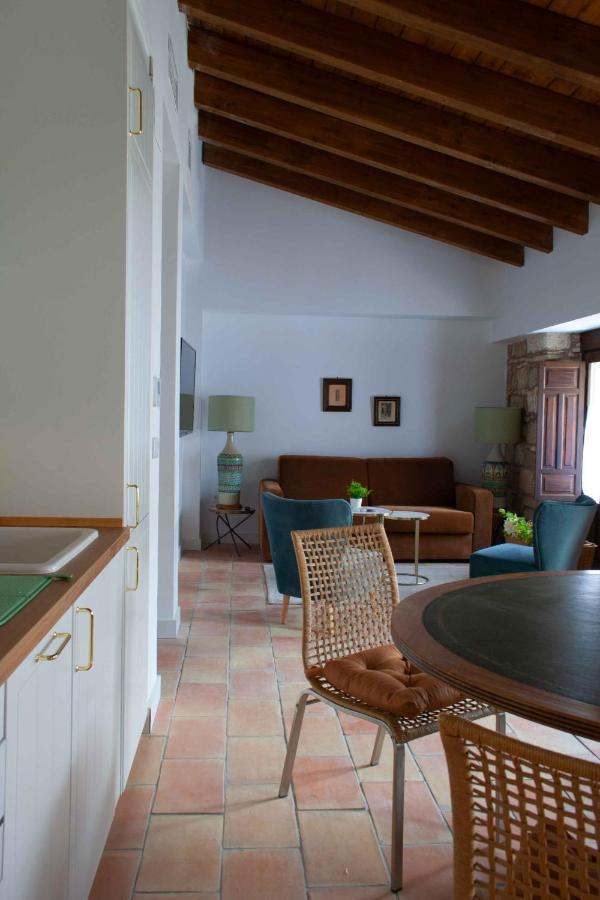 Apartamentos Tres Llaves Palacio De Vela De Los Cobos Ubeda  Exterior photo