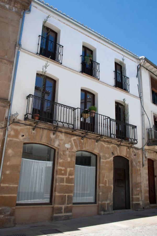 Apartamentos Tres Llaves Palacio De Vela De Los Cobos Ubeda  Exterior photo