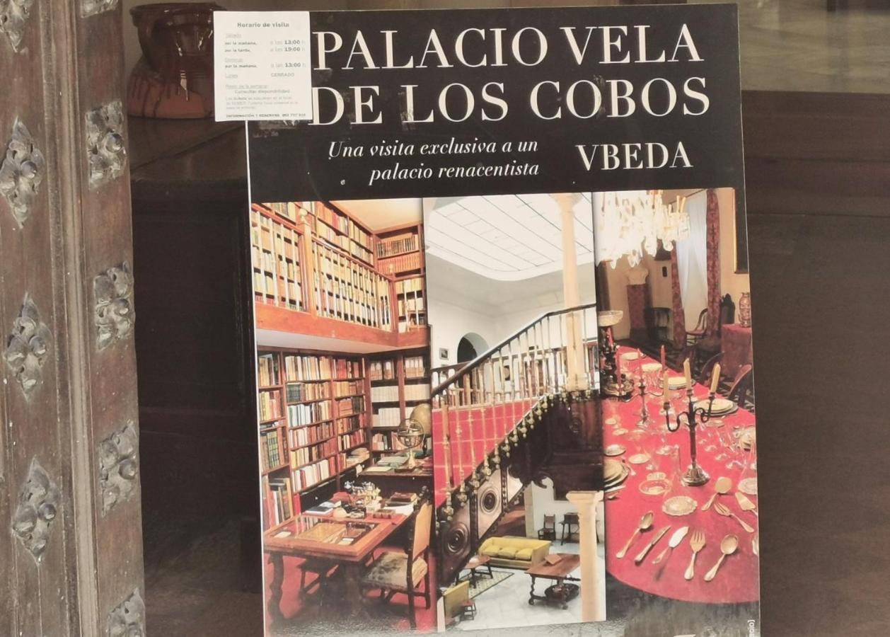 Apartamentos Tres Llaves Palacio De Vela De Los Cobos Ubeda  Exterior photo